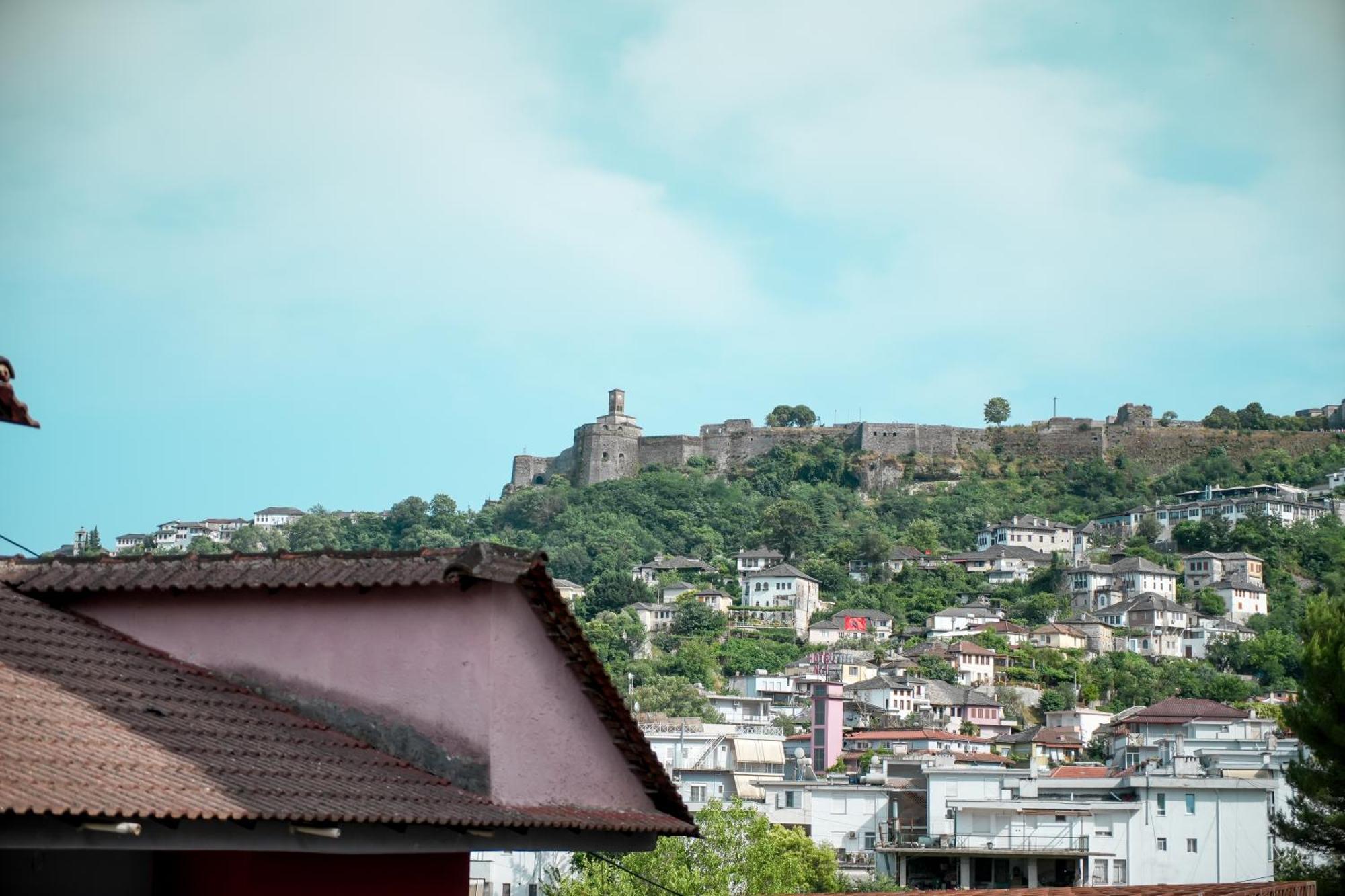 Gega's * Gjirokastër